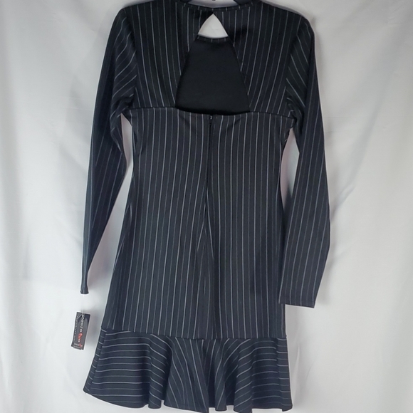 Black and White Striped Flounce Hem Sheath Dress  Size Medium - Picture 3 of 8